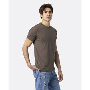 Camiseta CVC Unisex Personalizada Level Apparel 6210 Color Espresso - 100% Algodón de Secado Rápido y Transpirable para Hombre y Mujer - Product Image 2