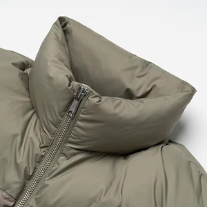 Veste bouffante imperméable et respirante pour hommes 240g col montant logo avant durable 100% polyester - Product Image 3