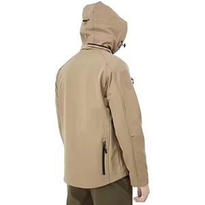 Venta al por mayor Ready Stock Mens Jacket Outdoor Wear Abrigo con capucha Ligero Delgado Cremallera Hombres Moda Chaqueta estampada - Product Image 3