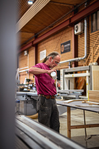 Terra X Walnut arte de arena de calidad de lujo diseño original por el artista de arena KB The Sandman - Product Image 4