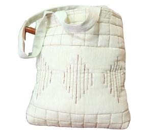 100% lin lin matelassé sac fourre-tout taille moyenne tissé manipulé avec motif uni et lettre pour le shopping - Product Image 1