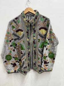 Veste courte Suzani 100% coton pour femmes, veste brodée à la main, cadeau spécial pour les festivals, confort et respirabilité - Product Image 5