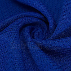 Tenue de football sportive, tissu léger, design confortable, parfaite pour le jeu en extérieur et les entraînements quotidiens - Product Image 6