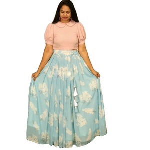 Jupe CropTop Bleu-Rose, Fausse Georgette Lehenga avec Rich-Print et Stitch avec Wire-Picco-Work - Product Image 1