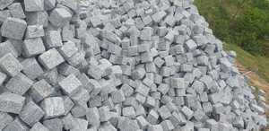 หินแกรนิตสีเทาธรรมชาติอินเดียปูแบบดั้งเดิมสำหรับลานรถแล่นที่จอดรถจากอินเดีย - Product Image 5