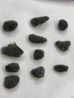Type de météorite naturelle Moldavite Gemstone Natural Tektite Family Moldavite Mineral Specimens Rough Uncut Free Form