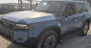 Toyota Land Cruiser Prado PRADO 250 2.4L Motor de Gasolina, Listo para Comprar Ahora, Envío Rápido Disponible, Sin Historial de Accidentes - Product Image 3