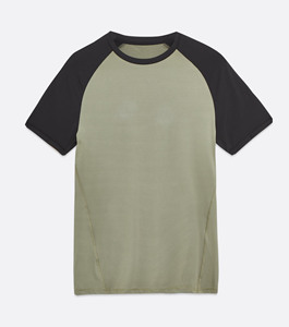 Ensemble de t-shirts courts pour hommes à des prix abordables respirant avec logo personnalisé confortable haut tendance vêtements décontractés pour hommes ensemble t-shirts courts avec le meilleur style - Product Image 5