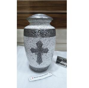 Meilleures ventes d'urne funéraire en métal artistique Art unique soufflé à la main pour le souvenir éternel Approvisionnement en gros de l'Inde - Product Image 1