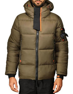 Vêtements matelassés à poignets élastiques Indemand Veste à fermeture éclair bouffante à capuche pour hommes Vestes personnalisées légères et chaudes avec poches zippées - Product Image 1