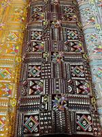Tissu Georgette de broderie de matières premières textiles de qualité à l'exportation avec travail à neuf aiguilles du fournisseur indien