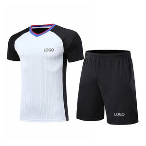 Maillot de basket-ball personnalisé réversible avec technologie de contrôle de l'humidité et côtés bicolores, idéal pour l'entraînement et le jeu - Product Image 2