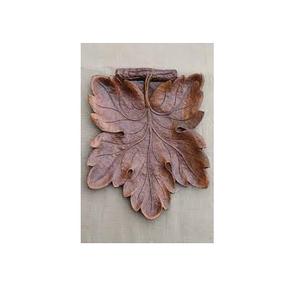 Assiette en acacia filé en forme de feuille Plateau de service fait main poli brillant avec logo personnalisé Forme de feuille - Product Image 2