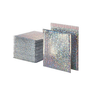 Ensure Your Products Arrive Safely with <b>Padded</b> <b>Envelopes</b> Bags Holographic Bubble Mailer Available at Affordable Rates - Product Image 3