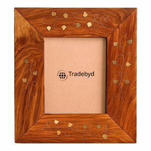 Tradebyd Cadre photo en bois rustique Style fait main de qualité supérieure Parfait pour les photos de mariage et le style de la maison - Product Image 1