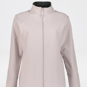 Veste softshell matelassée à manches longues personnalisée pour femmes manteau OEM pleine longueur respirant avec poches vêtements à coque souple noirs - Product Image 3