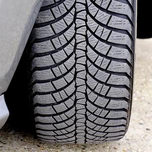 Déchets de pneus robustes pour livraison en vrac, offrant une structure durable adaptée aux opérations de recyclage industriel lourd - Product Image 4