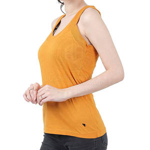 Débardeur léger et confortable pour un usage quotidien, avec un matériau respirant et une surface lisse. - Product Image 3