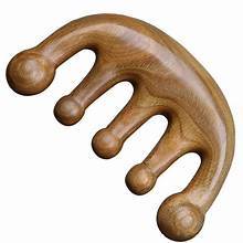 PEIGNE EN BOIS DE SANTAL POUR LA DÉTENTE QUOTIDIENNE ET LE SOUTIEN IMMUNITAIRE - Product Image 6