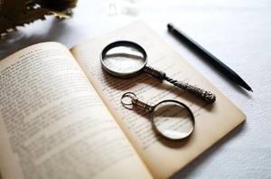 Loupe authentique de style rococo, loupe à main vintage en argent, loupe de lecture pour les journaux, accessoire classique en argent - Product Image 4