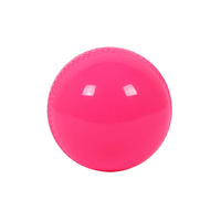 Balle de cricket en caoutchouc souple, écologique, durable, de haute qualité, légère, rebond maximale, disponible en différentes couleurs et tailles.