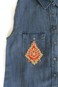 2025 traditionnel brodé rouge or en forme de coeur Applique Patch fabriqué à la main toile tissu mariage décor perles pour vêtements ethniques - Product Image 3