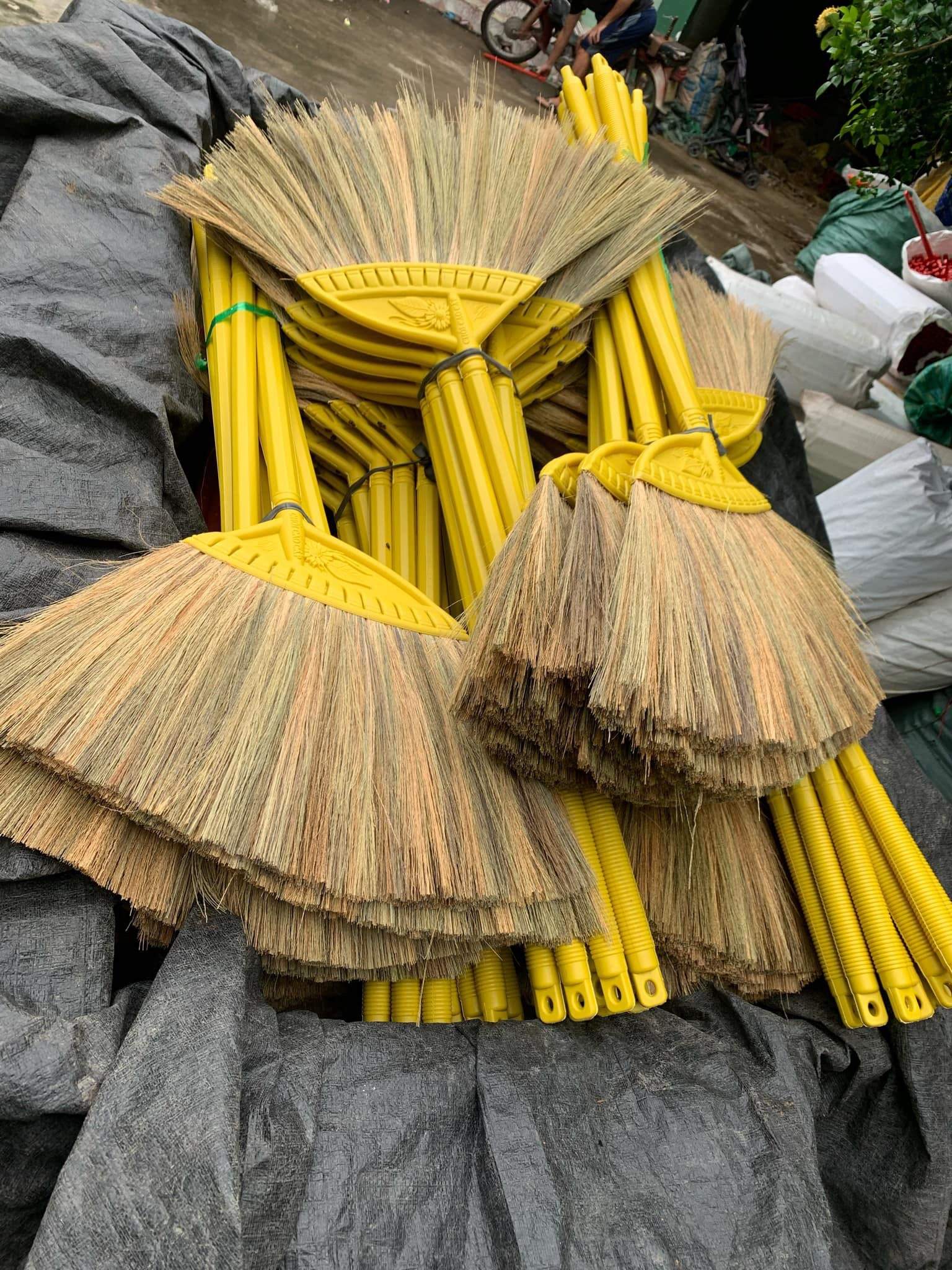 สีเหลือง