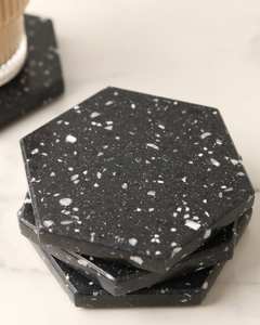 Posavasos hexagonales negros con efecto mármol, hechos a mano, decoración de mesa de lujo, posavasos para bebidas - Product Image 1