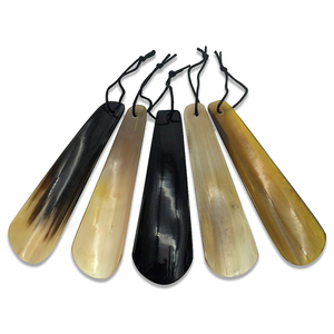 Calzador de madera y cuero para decoración del hogar 2023 con cuerno de búfalo de plástico, acero inoxidable, superventas de Tradnary - Product Image 6