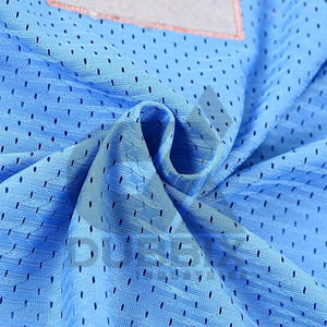 Conjunto de Uniforme de Baloncesto Personalizable, Reversible y Transpirable, 100% Poliéster Sublimado, con Letras en la Parte Delantera - Product Image 5