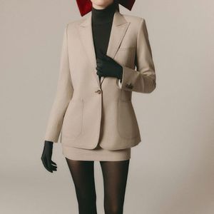 Elegante Viva Blazer de mujer Tejido de alta calidad Bordado de lana no tejido Decoración de cristal Botón único ODM Servicios hechos - Product Image 2