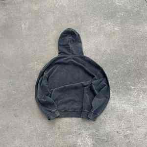 Fabricante de Sudaderas Personalizadas, Sudadera con Capucha de 500 G, Hombros Caídos, Bordado Vintage, Lavado Ácido - Product Image 5