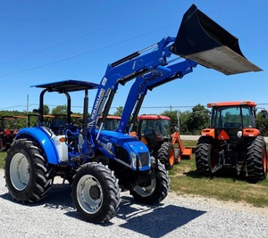 Tracteur agricole d'occasion 74hp 4X4 neuf et Hollandd T4.75 avec chargeur à vendre, bon marché - Product Image 2