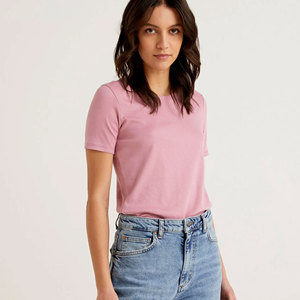 Camiseta de mujer con cuello en V de gran tamaño de manga corta por sublimación personalizada, ropa de calle al por mayor, ropa deportiva, camiseta para correr para mujer - Product Image 5