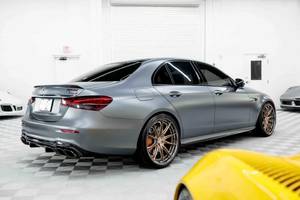 Mercedes-Benz Clase E E63 AMG 4-Matic S-Model Sedán Usado del 2021 - Product Image 5