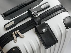 Étiquette de bagage en cuir personnalisée 'LLT-0070B' avec initiales et logo personnalisé cadeau de voyage traditionnel à rabat pour lui - Product Image 6