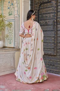 Ropa de fiesta de Invierno para mujer estilo vintage indio y paquistaní hermosa blusa Lehenga de diseñador conjunto Dupatta vestido Chaniya Choli - Product Image 3