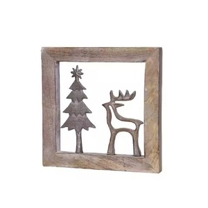 Majestuosa escultura de ciervo de mesa de metal para comedor de Navidad y estilo de hogar de temporada - Product Image 4