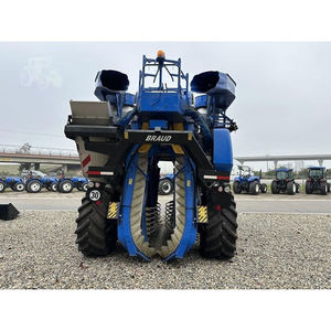 Nouvelle moissonneuse-batteuse à raisins New Holland 9090XE 2023, 175 CV, 4 roues motrices, 14 tiges vibrantes, collection NORIA, robuste, haute performance, grande capacité - Product Image 2