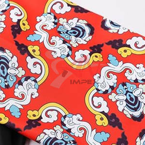 Camiseta de Manga Corta con Protección Solar, Diseño Flexible y Transpirable para Entrenamiento y Uso al Aire Libre - Product Image 4