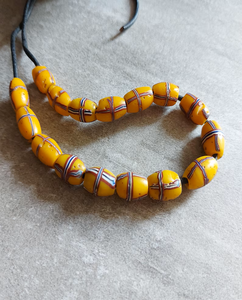 Cuentas cruzadas francesas venecianas antiguas, cuentas comerciales de vidrio amarillo veneciano de 8mm, cuentas sueltas de joyería de cristal de Murano - Product Image 3