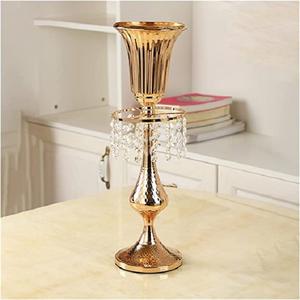 Bougeoirs au design nouveau avec finition dorée pour la décoration de la maison et du jardin - Product Image 1