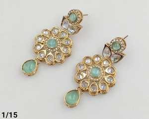 À la mode dernière fleur élégante Designer pierre & Kundan ensemble de boucles d'oreilles indien haute plaqué or bijoux Kundan boucle d'oreille ensemble femmes - Product Image 2