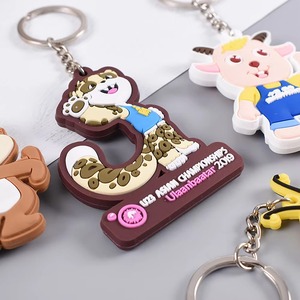 Vente en gros bas quantité minimale de commande logo personnalisé motif de dessin animé caoutchouc souple Pvc Silicone promotion porte-clés pour cadeau - Product Image 3