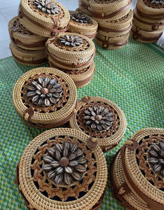 กระเป๋าหวายทรงกลมเป็นมิตรกับสิ่งแวดล้อมมีสไตล์กระเป๋าทำด้วยมือจากหวายเวียดนามธรรมชาติ - Product Image 2