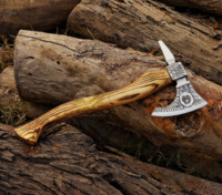 Hache de combat Viking forgée à la main en acier au carbone, tête de hache à dos plat, 5 lames coupantes, haute qualité, magnifique finition