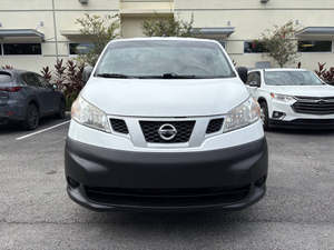 2015 Nissan NV200 SV con motor Turbo AWD Drive Asientos de tela R17 Tamaño del neumático Listo para enviar - Product Image 3