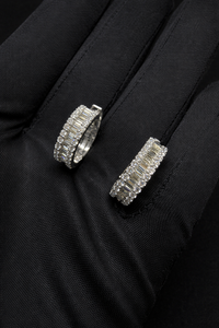 Wholesaler Luxury Custom 14K Solid Gold Trendy Huggie Hoop Stacking Everyday Fashion Diamond Earrings for Women Custom Lab Grown - Product Image 4