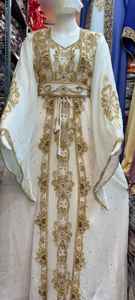 2026 Magnifique Kaftan Vert Modeste pour Femmes Musulmanes KSA Émirats Arabes Unis, Perlé et Pailleté, Fait Main, en Polyester Respirant, Longueur Ras du Sol, Col en V - Product Image 2