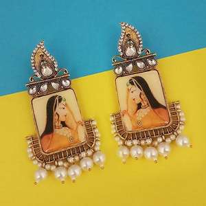 Pendientes colgantes de piedra Kundan chapados en oro inspirados en Kriaa Padmavati, candelabro de moda 1315111 - Product Image 1